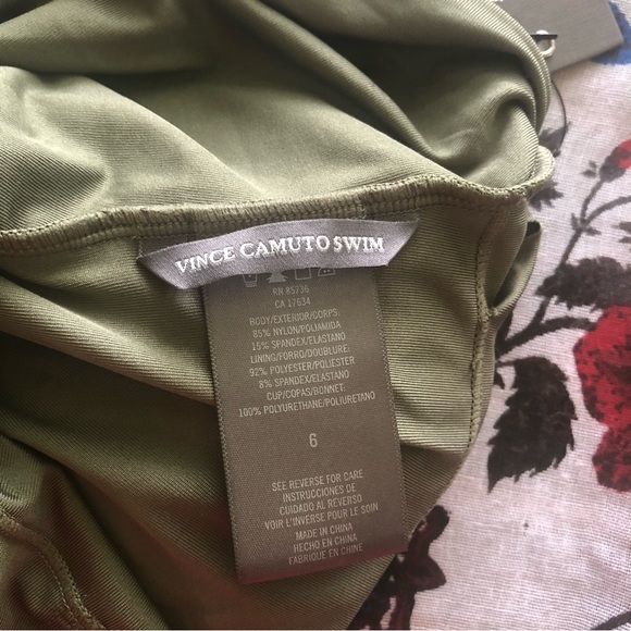 VINCE CAMUTO Retail $134 Crochet Bandeau One-Piece Swim Safari Green Size 6 - Picture 2 of 6